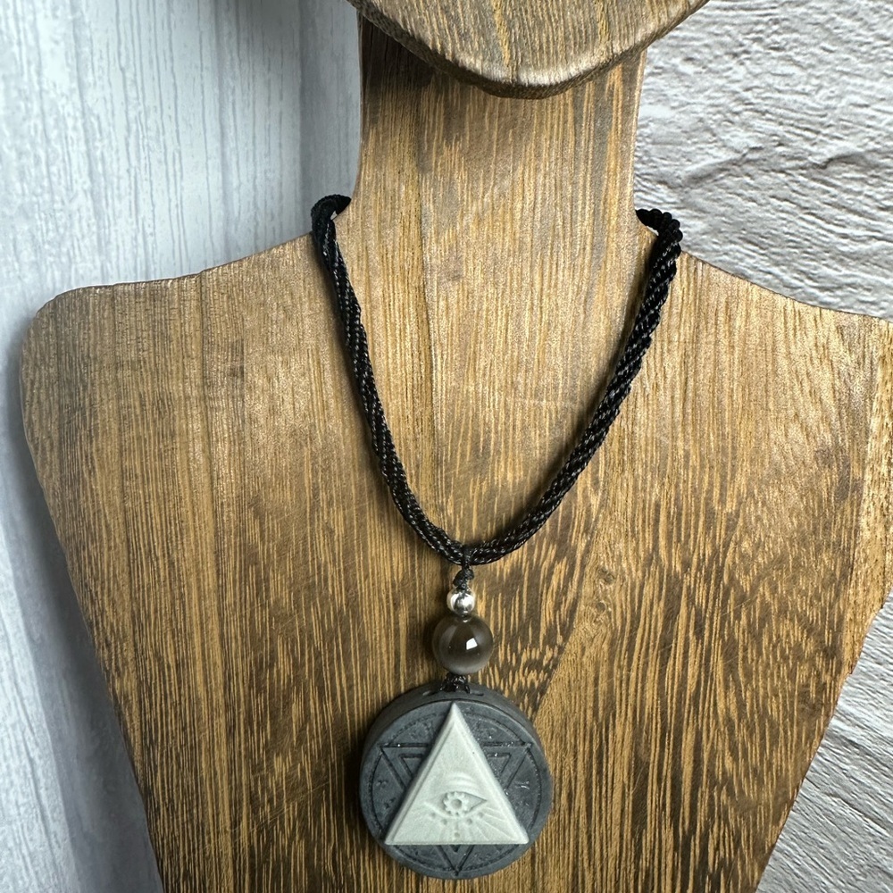 Tai Chi Stone All Seeing Eye Pendant Necklace on Black Adjustable Rope - Picture 5 of 12